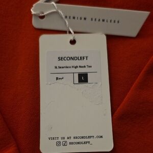 Women's Red Seamless High Neck Tee